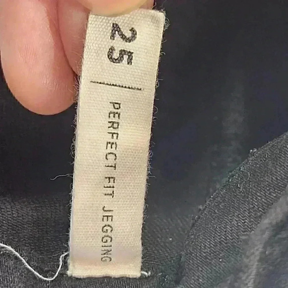 Pacsun Perfect Fit Jegging Black Distressed Women's 25 - Picture 7 of 8